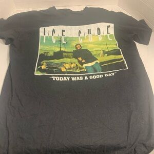 Ice Cube Rapper Black Graphic T-shirt
